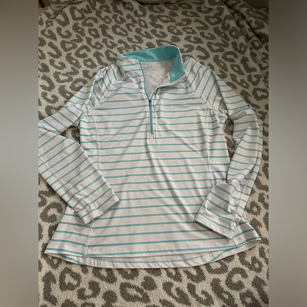 Vineyard Vines Women’s Large half zip dry fit top